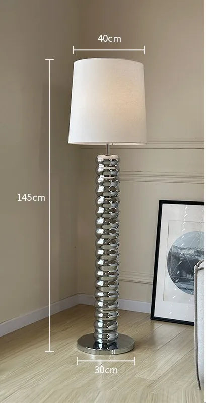 Lampadaire Bauhaus Wabi-Sabi Ambiance Chrome Design Moderne Décoratif