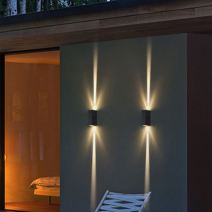 Applique Murale Led À Double Tête Pour Patio Extérieur Étanche Avec Lentille En Aluminium Moderne