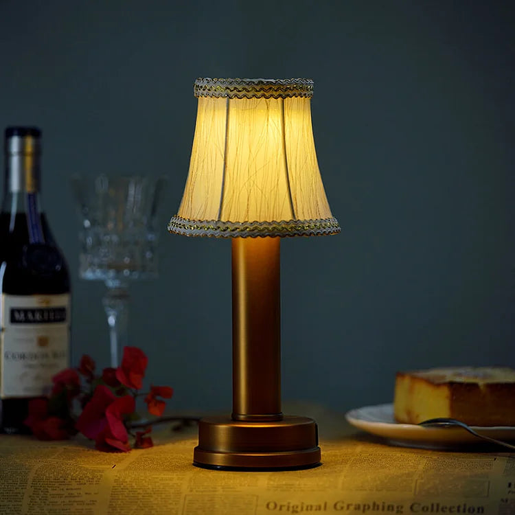 Harlon - Lampe de table en métal à soie sans fil LED