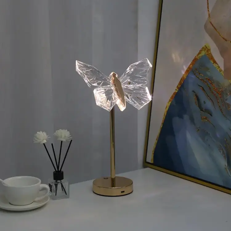 Lampe De Table En Cristal Papillon