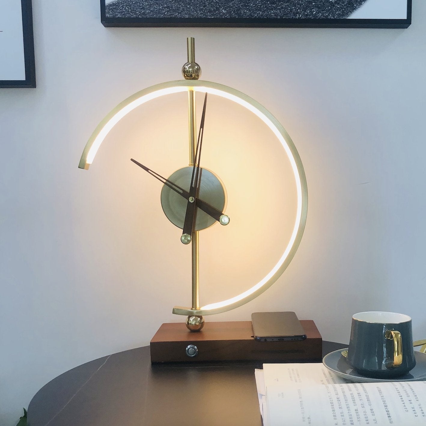 NagoyaLight - Lampe-horloge Et Chargeur De Luxe