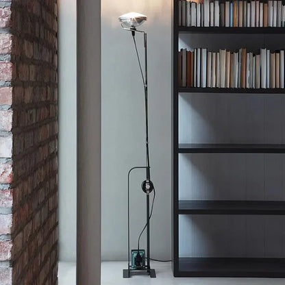 Lampadaire Classique Design Italien Pour Une Décoration Moderne